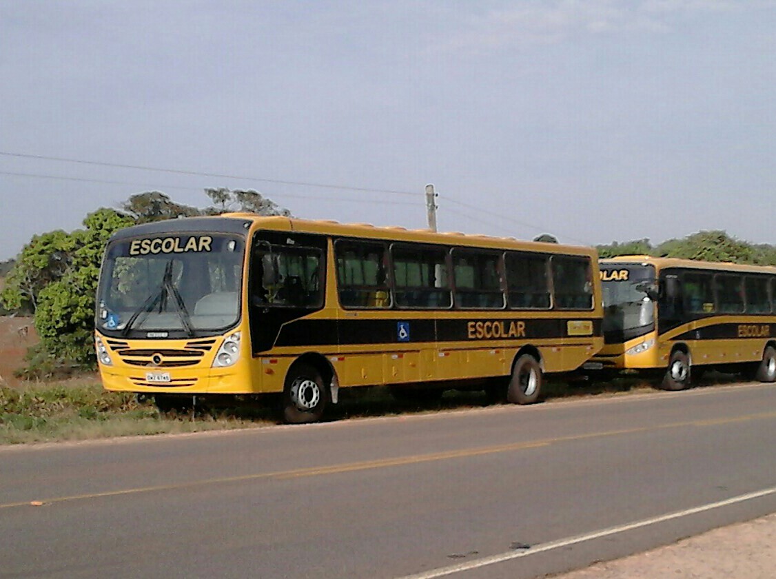 Cajazeiras amplia frota escolar com 12 novos ônibus Cajazeiras amplia frota escolar com 12 novos ônibus